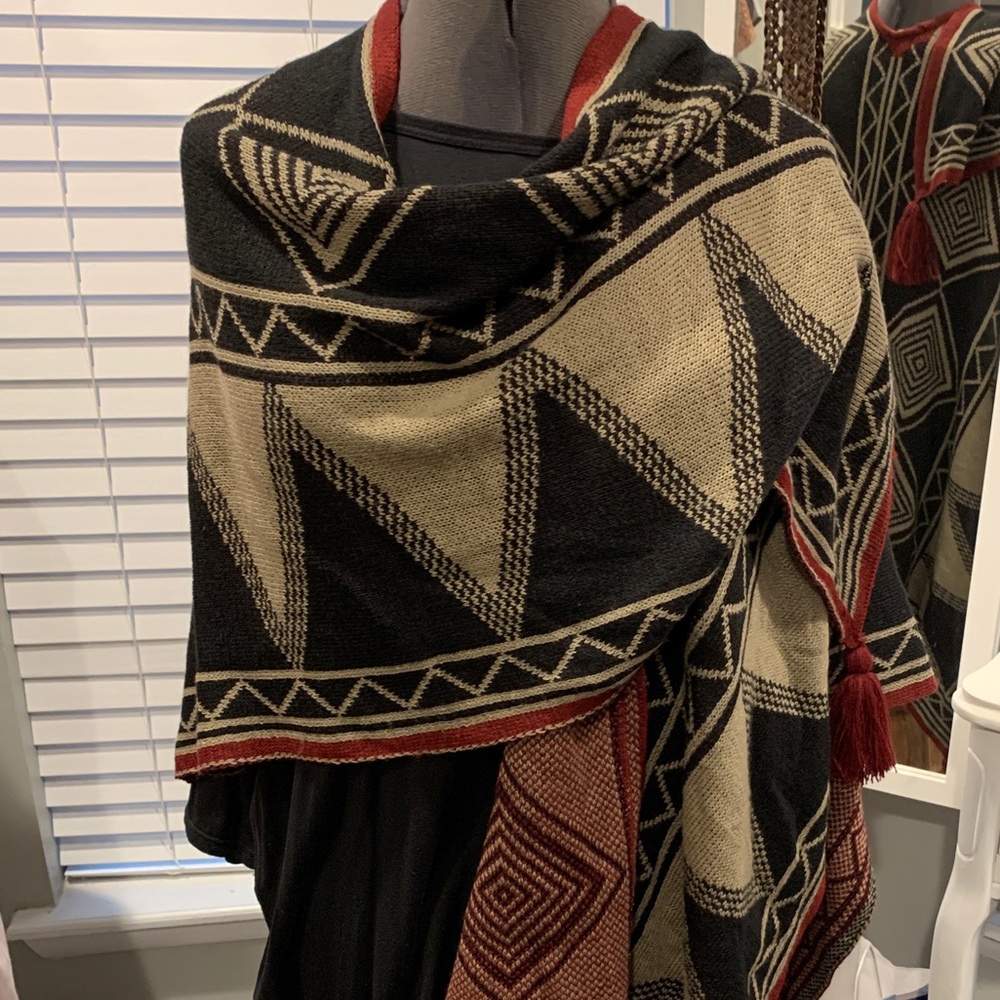 Poncho shawl